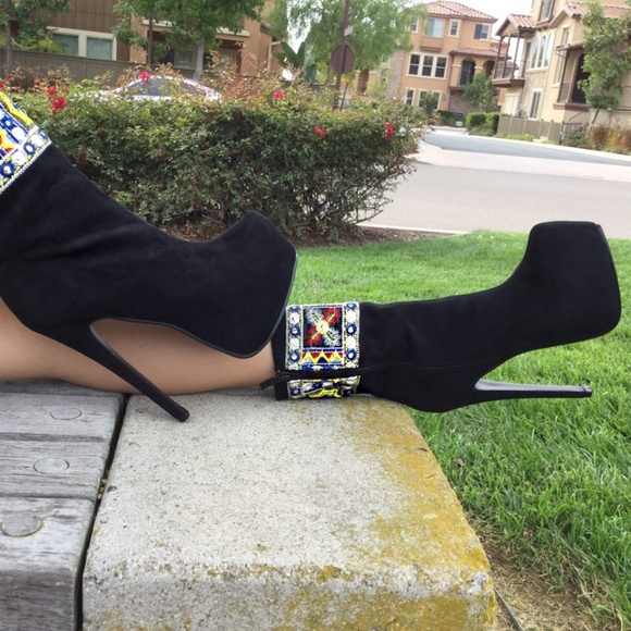 Athena Shoes - Embellished Suede Pointy Toe Platform Booties